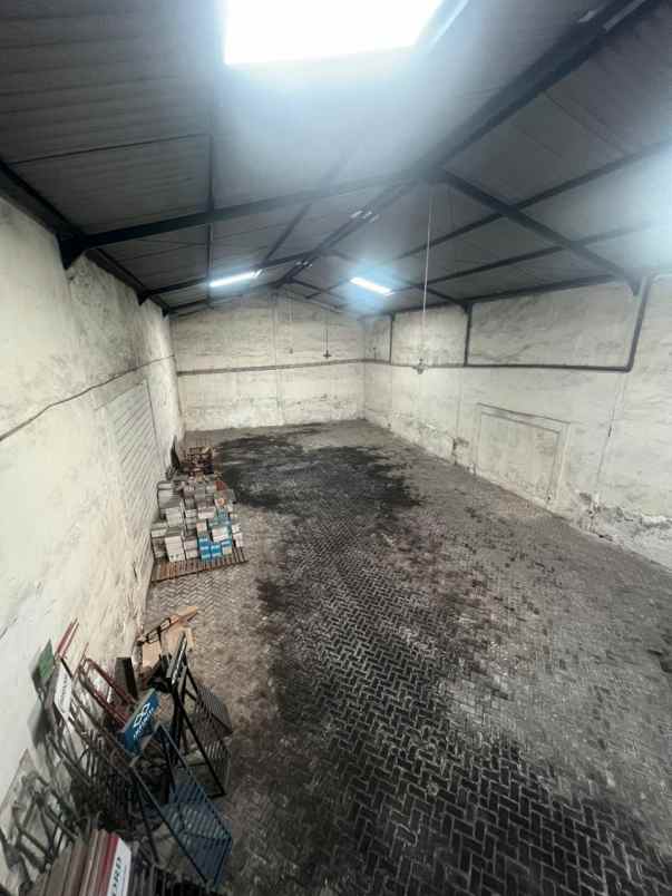 dijual gudang di margomulyo permai surabaya