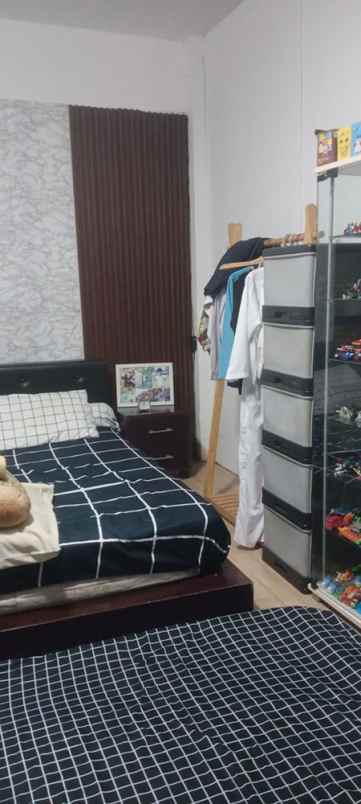 dijual kost nyengseret