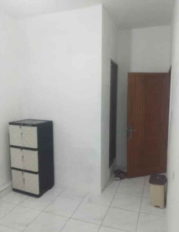 dijual kost nyengseret