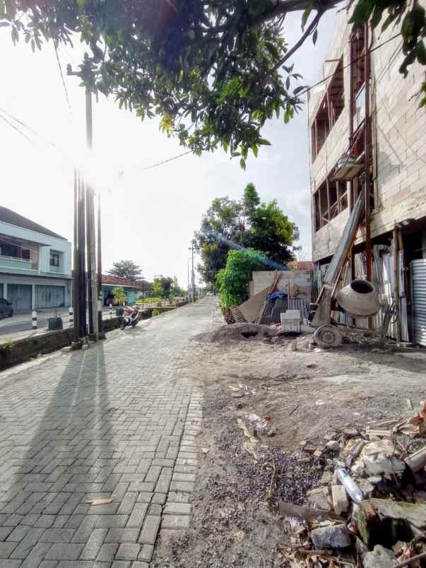 dijual kost selokan mataram rs hermina