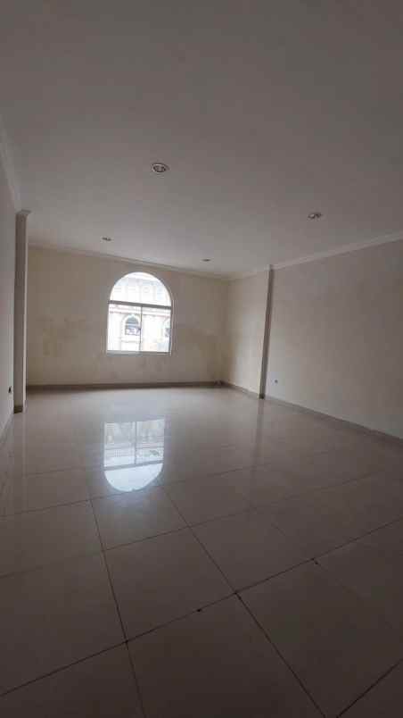 dijual murah ruko sentra niaga green lake city