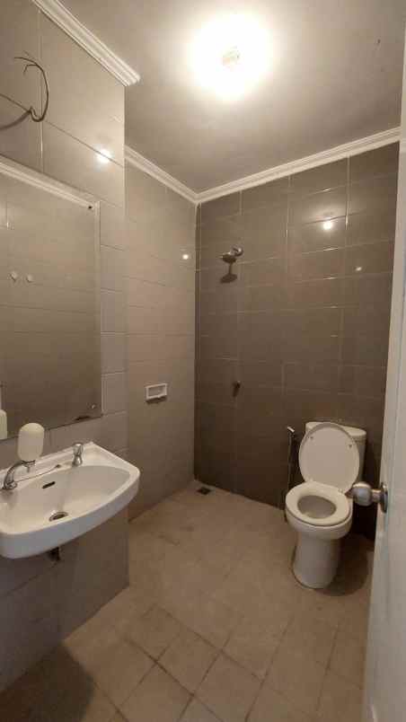 dijual murah ruko sentra niaga green lake city