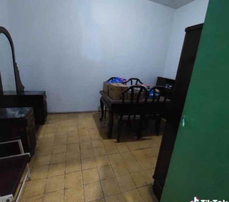 dijual ruko 3 lantai di jl mojopahit mojokerto