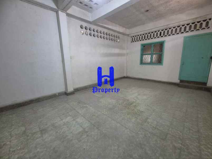 dijual ruko 4 5 tingkat di jalan pandan medan timur