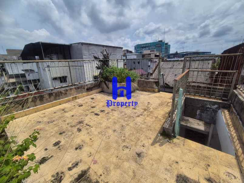 dijual ruko 4 5 tingkat di jalan pandan medan timur