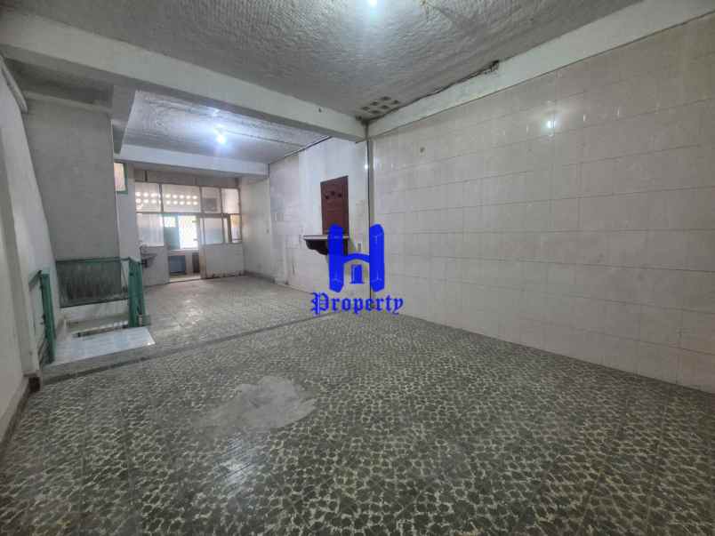 dijual ruko 4 5 tingkat di jalan pandan medan timur