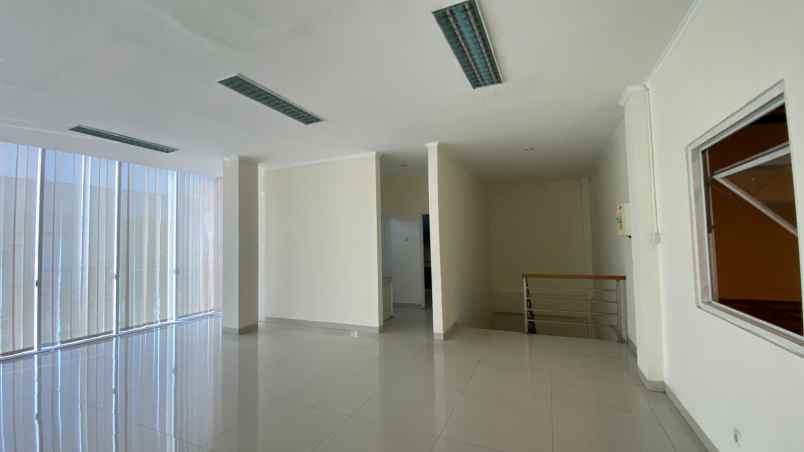 dijual ruko gudang kantor delta silicon lippo cikarang