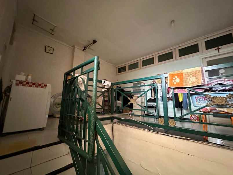 dijual ruko gudang kantor jalan raya wonorejo permai