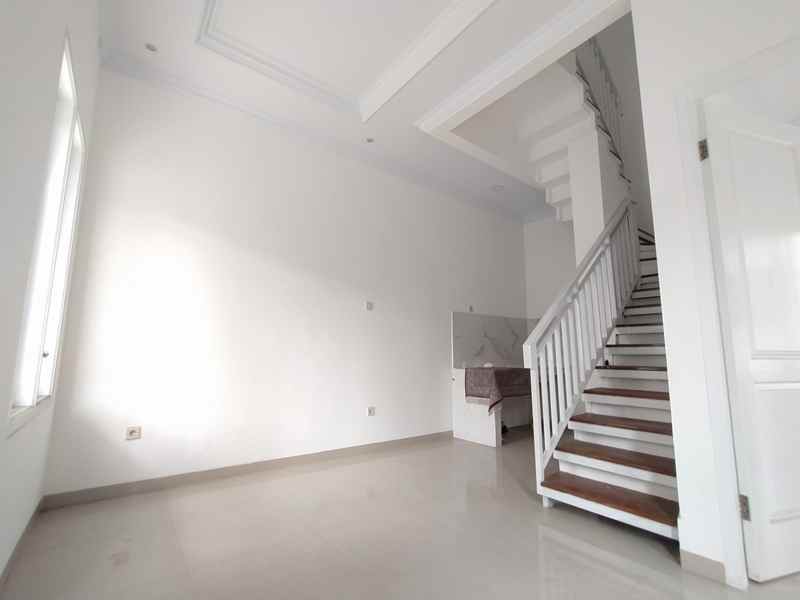 dijual ruko gudang kantor jalan umarulloh tanah baru