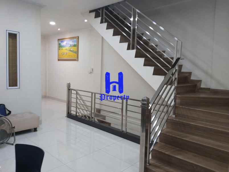 dijual ruko gudang kantor komplek cemara asri jalan