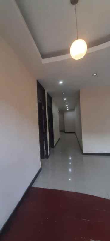 dijual ruko gudang kantor wolter mongsidi 77