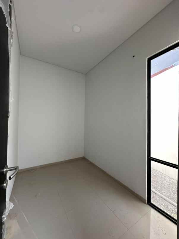 dijual rumah 1 lantai park sunrise dekat rungkut