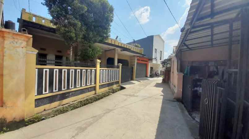 dijual rumah 600 jt an dekat stasiun rancaekek bandung