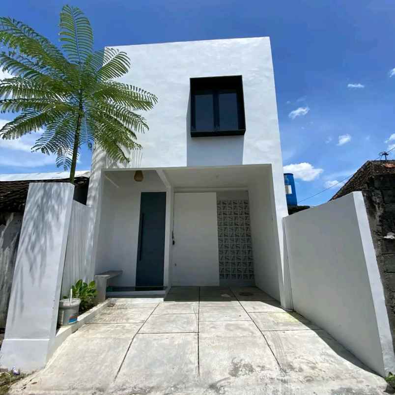 dijual rumah 950 meter ke upn