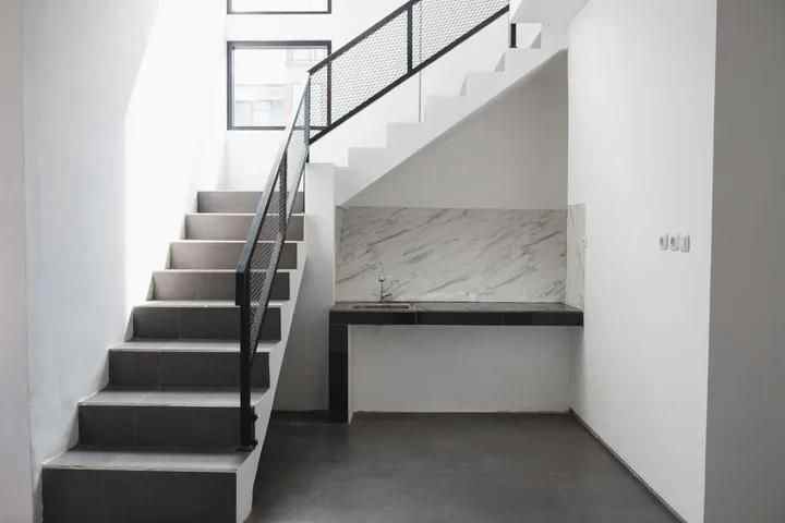 dijual rumah antapani