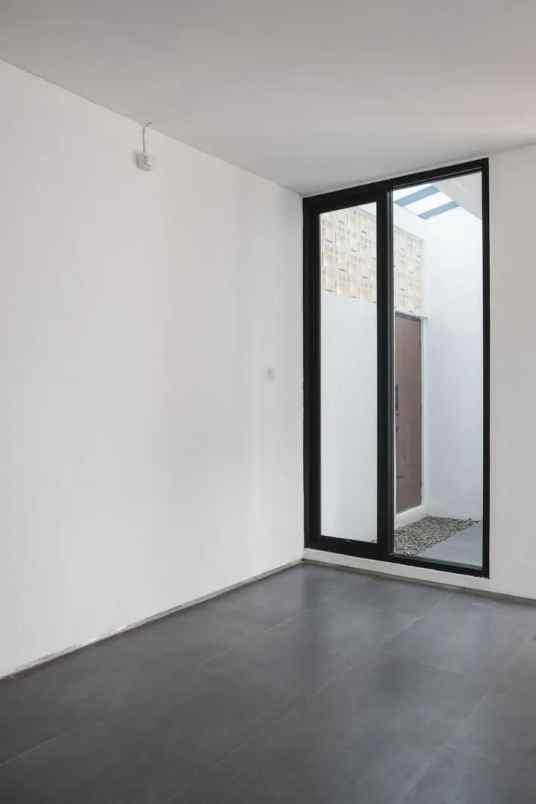 dijual rumah antapani