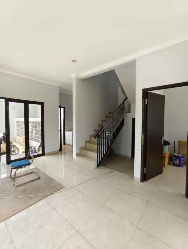 dijual rumah antapani bandung