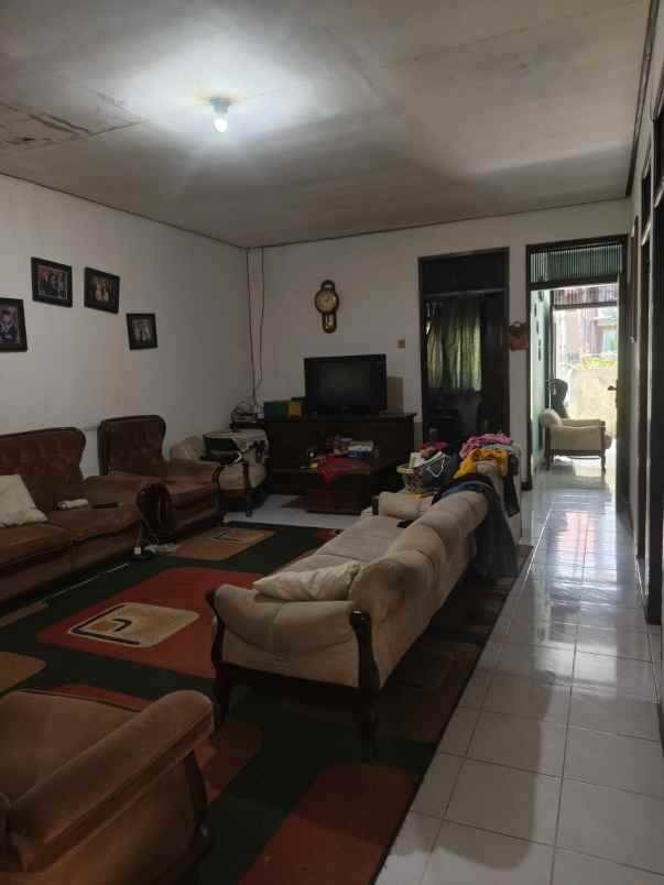 dijual rumah asri di lokasi startegis