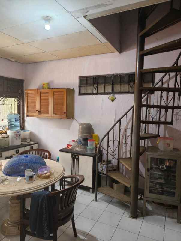 dijual rumah asri di lokasi startegis