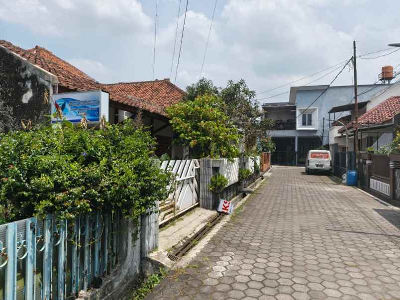 dijual rumah asri di lokasi startegis