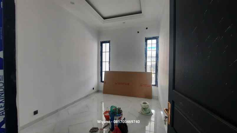 dijual rumah babatan pantai