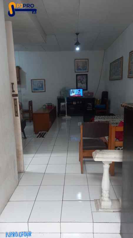 dijual rumah bagus hadap barat di margaasih bandung