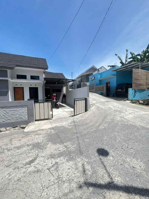 dijual rumah bangunjiwo
