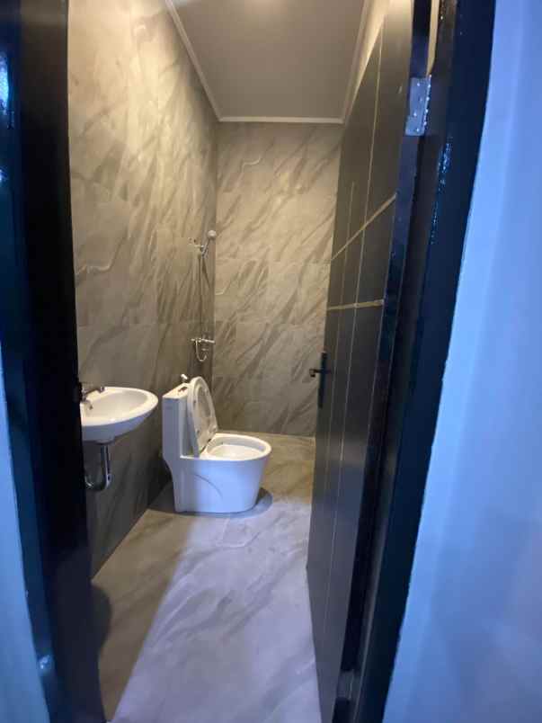 dijual rumah baru tki 2