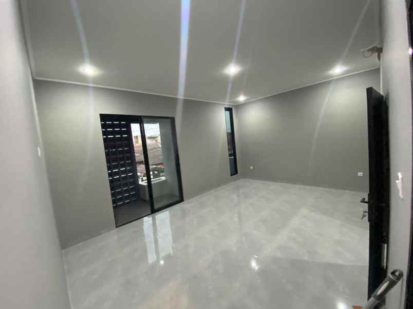 dijual rumah baru tki 2