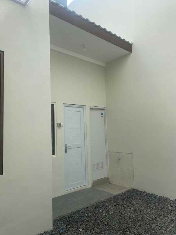 dijual rumah baruk tengah rungkut