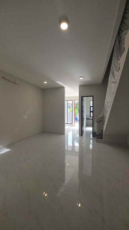 dijual rumah baruk utara rungkut