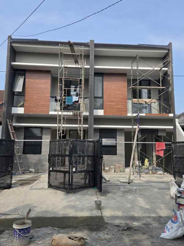 dijual rumah baruk utara rungkut