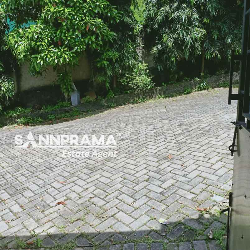 dijual rumah beji