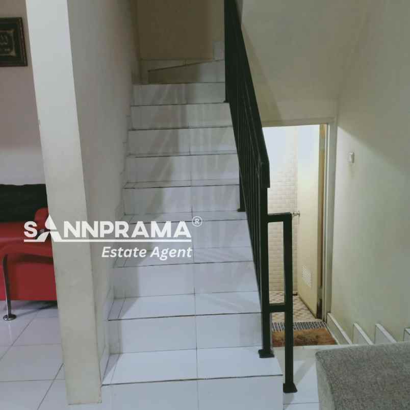 dijual rumah beji