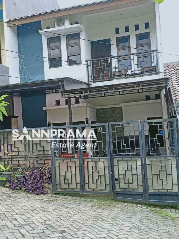dijual rumah beji