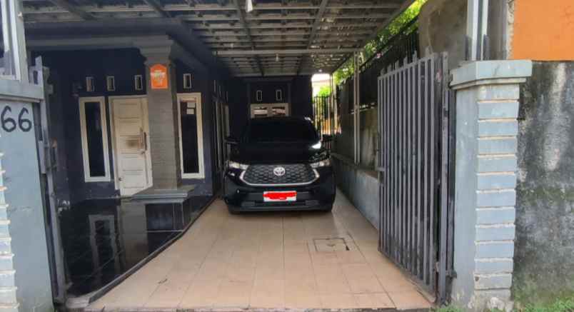 dijual rumah beji tanah baru depok