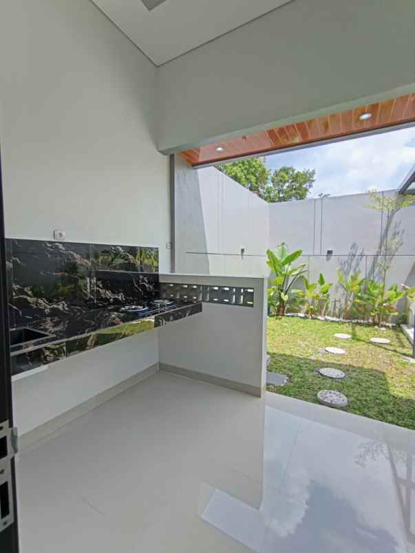 dijual rumah besi jangkang kaliurang km 13