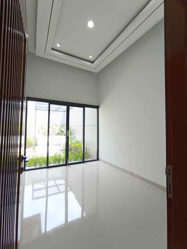 dijual rumah besi jangkang kaliurang km 13