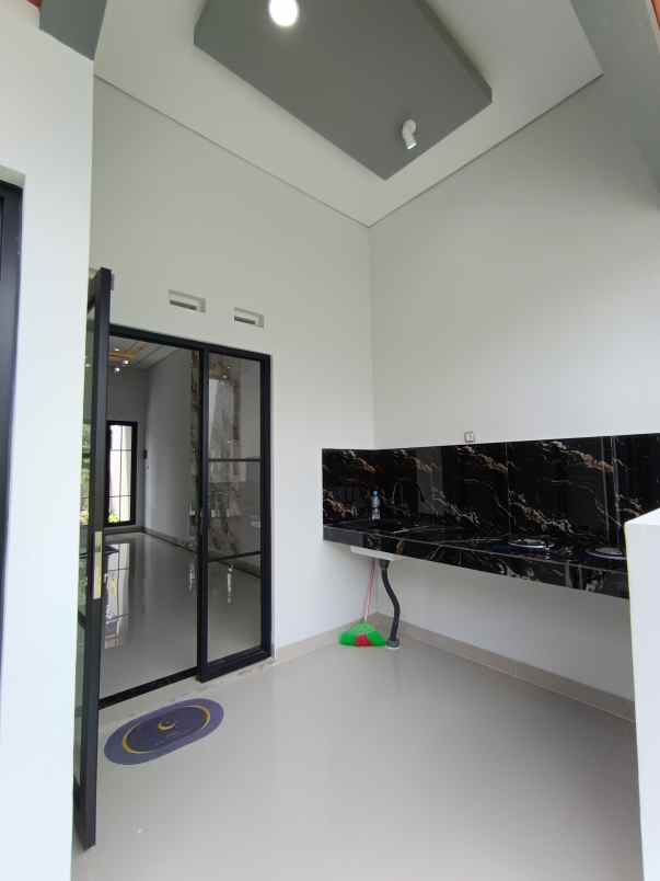 dijual rumah besi jangkang kaliurang km 13