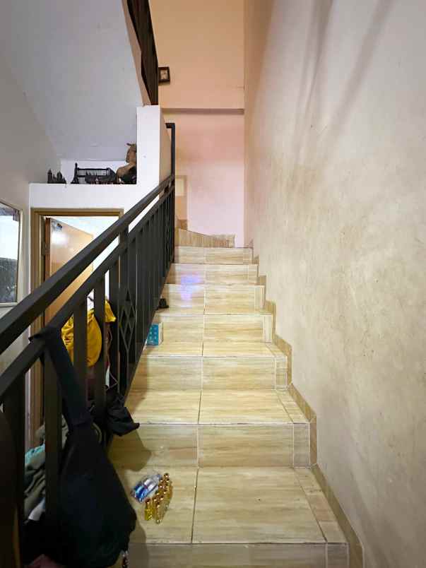 dijual rumah bintara