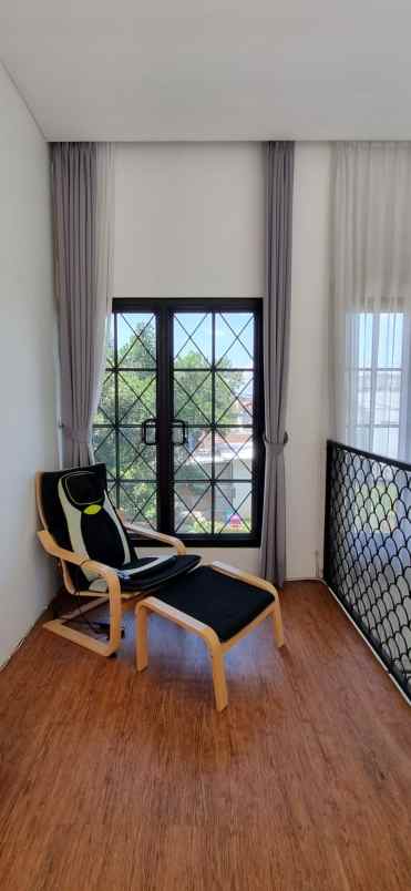 dijual rumah bintaro sektor 3