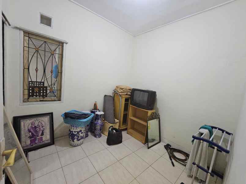 dijual rumah boulevard hijau