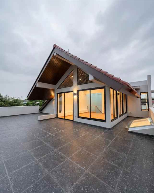 dijual rumah brand new hook di foresta bsd