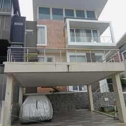 dijual rumah bukit wahid regency