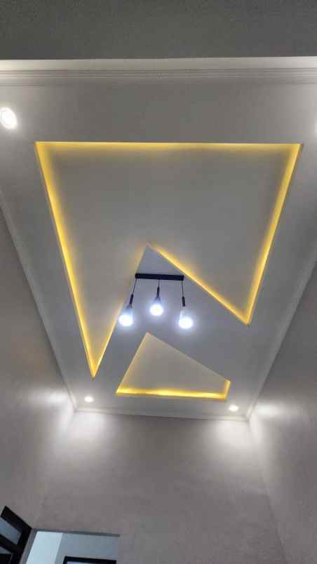 dijual rumah cantik di citra indah city