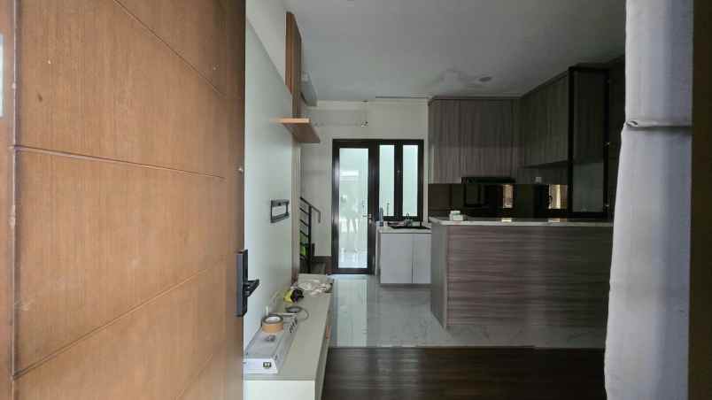 dijual rumah cantik di cluster olive summarecon bekasi