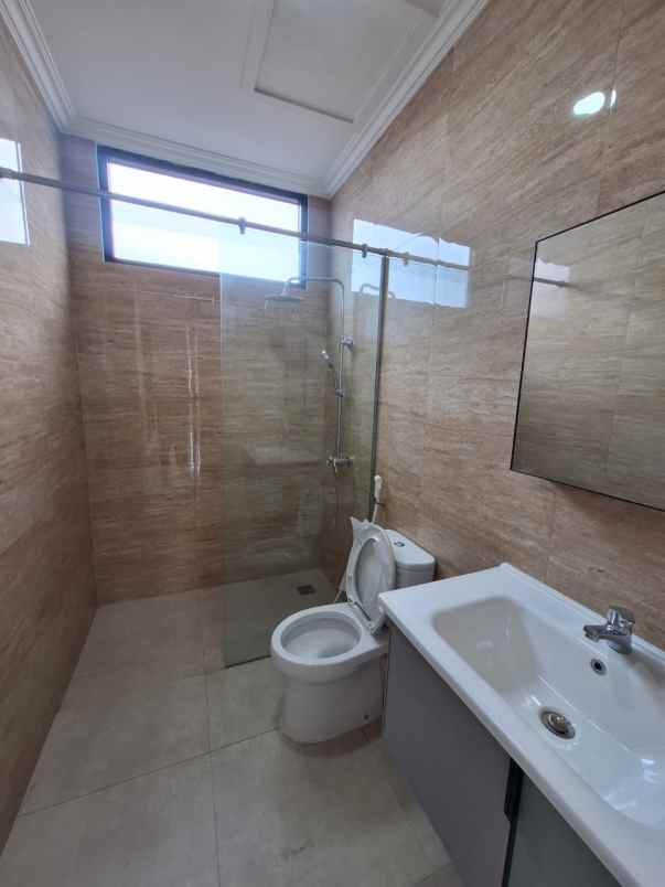 dijual rumah cempaka putih tengah