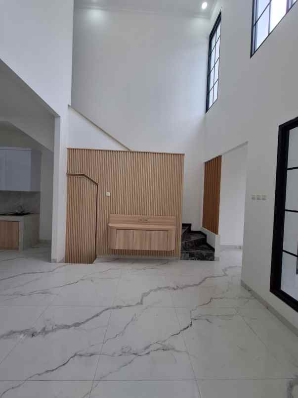 dijual rumah cempaka putih tengah