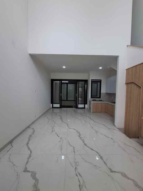 dijual rumah cempaka putih tengah