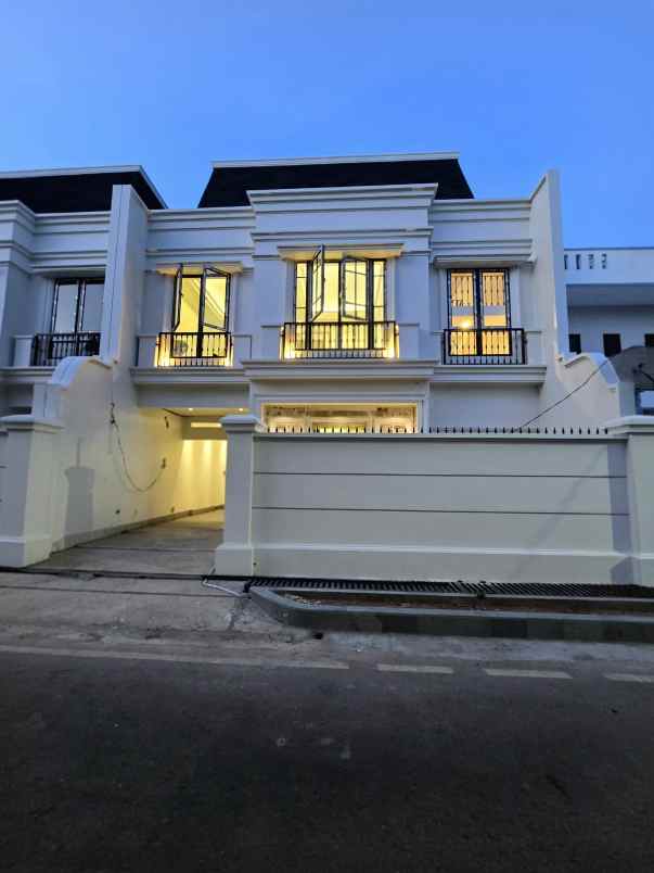 dijual rumah cempaka putih tengah